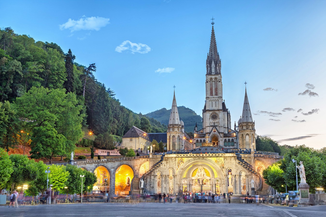 LOURDES Y GRUTAS DE BÉTHARRAM