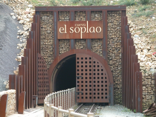 CUEVA  "EL SOPLAO" Y   SAN VICENTE DE LA BARQUERA
