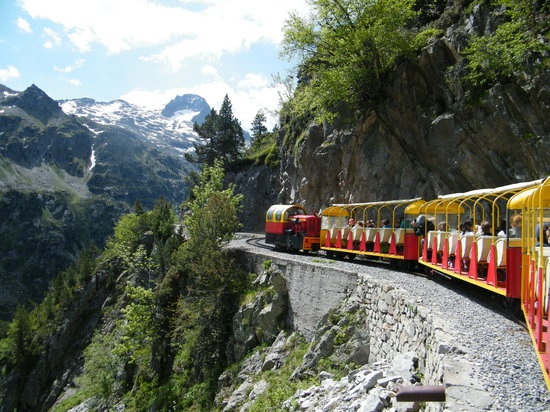 TREN DE ARTOUSTE, PIRINEO ARAGONÉS Y PAMPLONA - JULIO